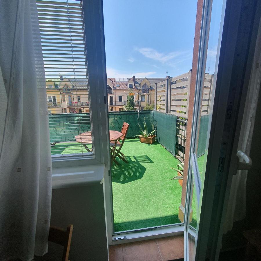 Na Fali Pokoje Goscinne Łeba Exteriör bild